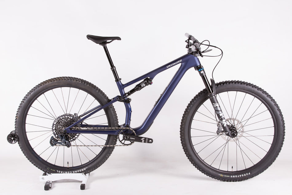 2024 Epic 8 EVO COMP - Blue